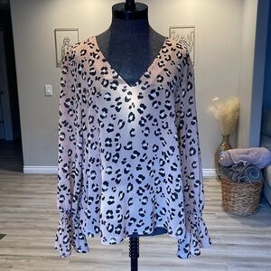 A New Day Leopard Print Bell Sleeve Blouse Size Large